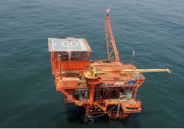 569805-offshoredrillingphotoafp-1372454558-640×480.webp.webp