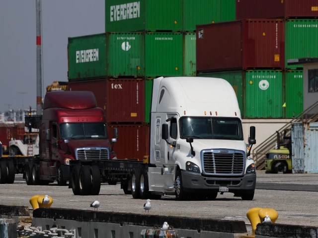 tariffs-truck-afp1771612672-0-640×480.webp.webp